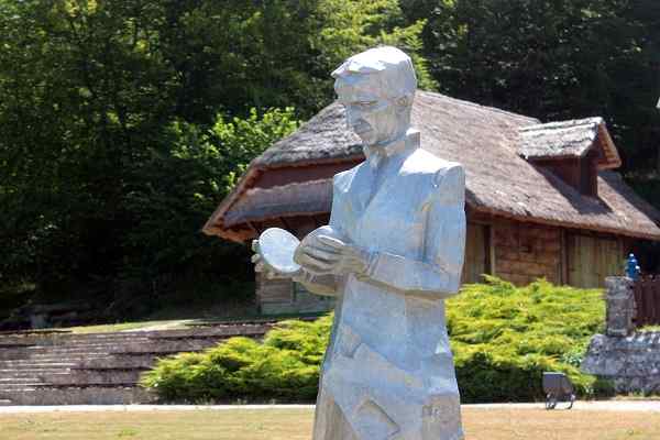 Das Gedenkzentrum von Nikola Tesla - Kroatien